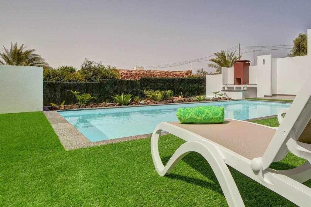 Villa Ponzos Chalet Independiente Y Privado Triquivijate Екстер'єр фото